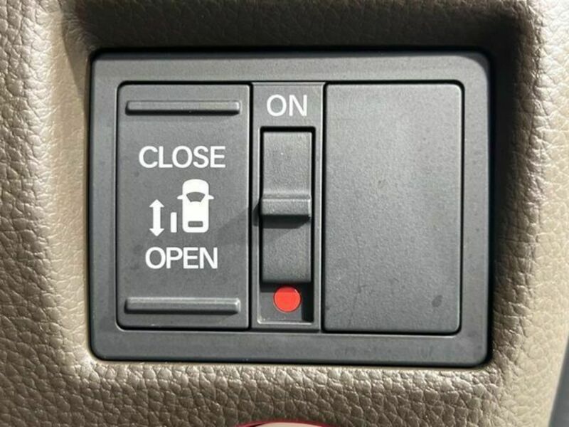 N BOX
