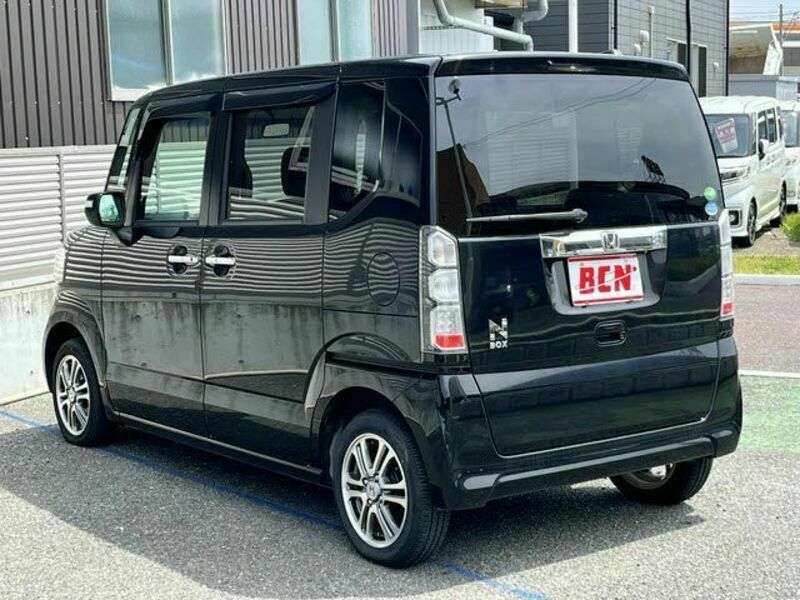 N BOX
