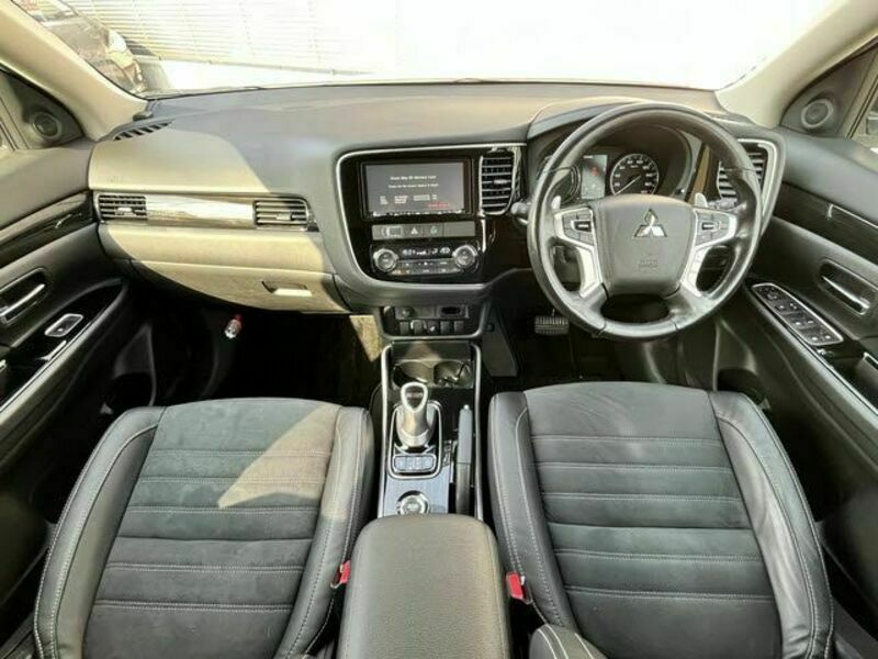 OUTLANDER PHEV