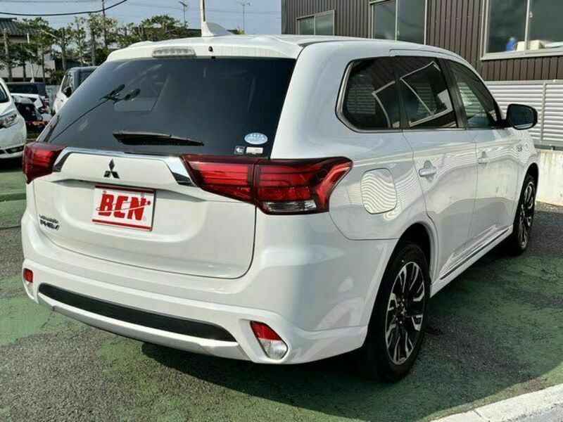 OUTLANDER PHEV