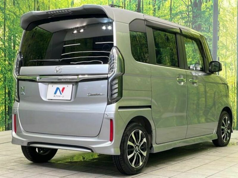N BOX CUSTOM