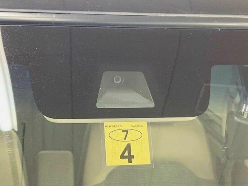 N BOX