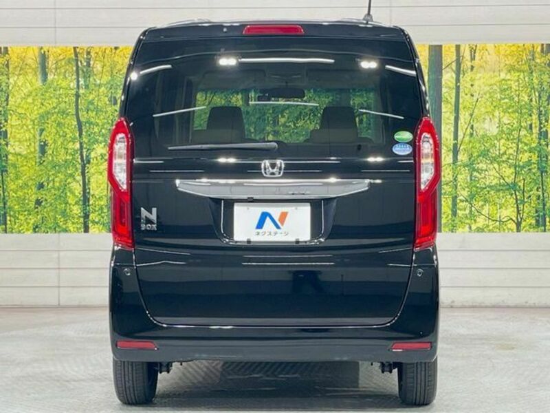 N BOX