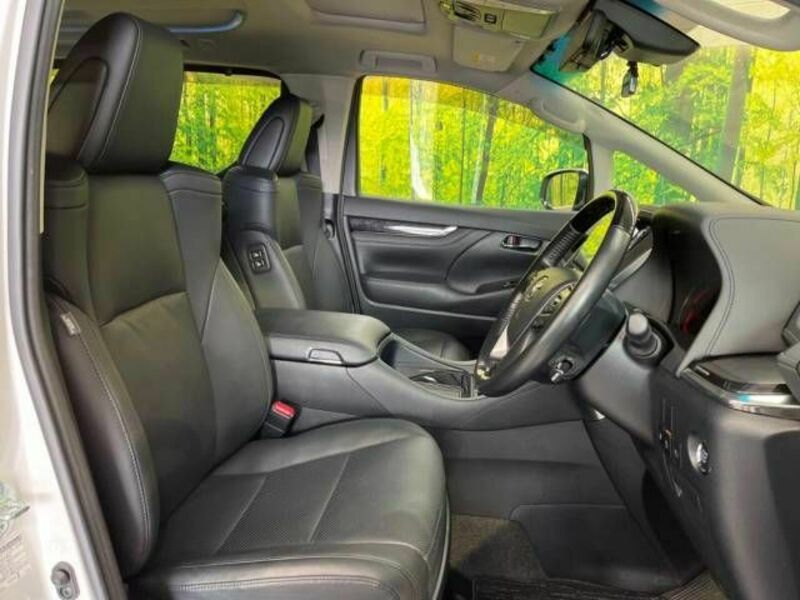 VELLFIRE-8