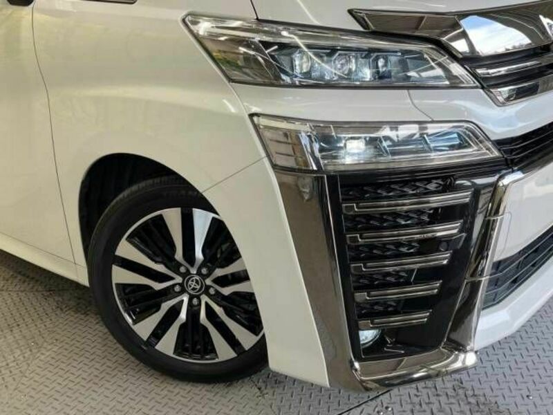 VELLFIRE-13