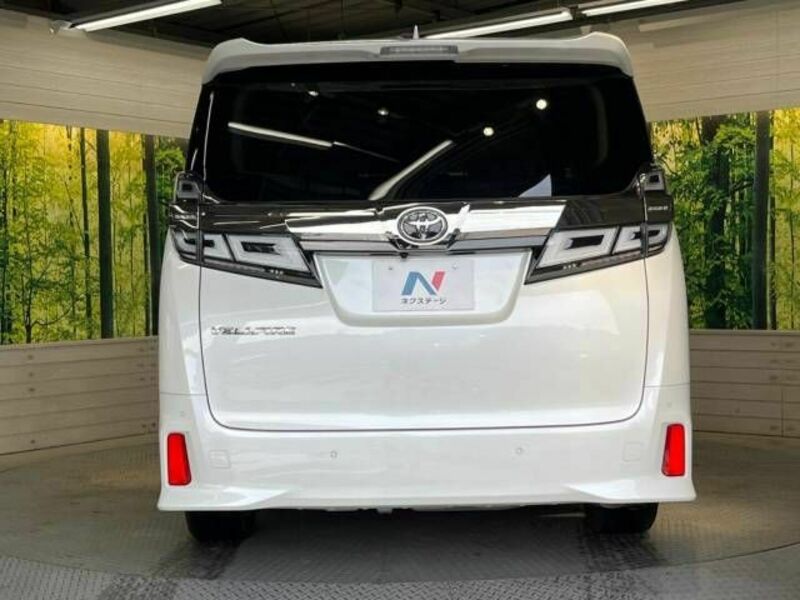 VELLFIRE-16