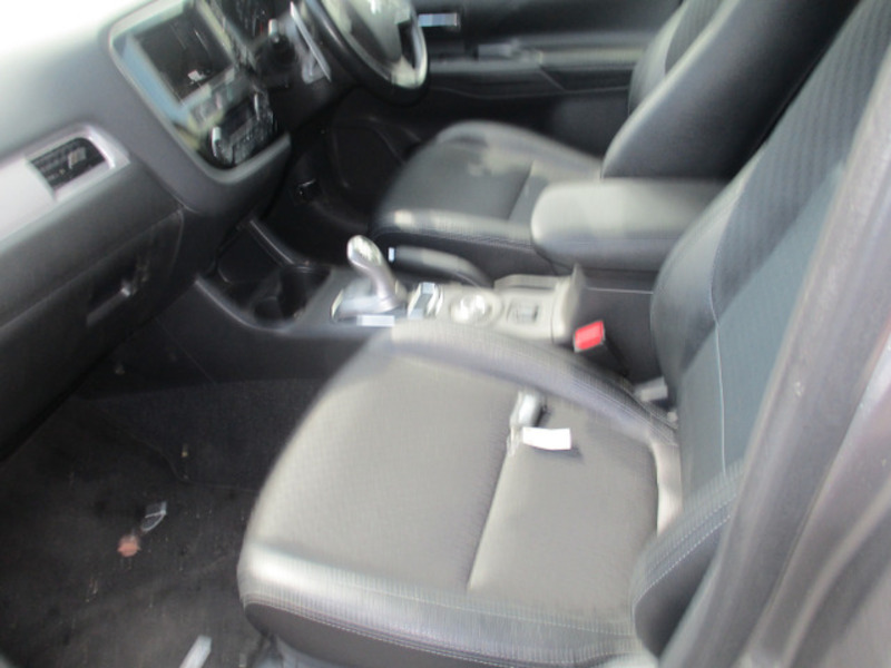 OUTLANDER PHEV