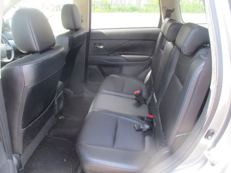 OUTLANDER PHEV