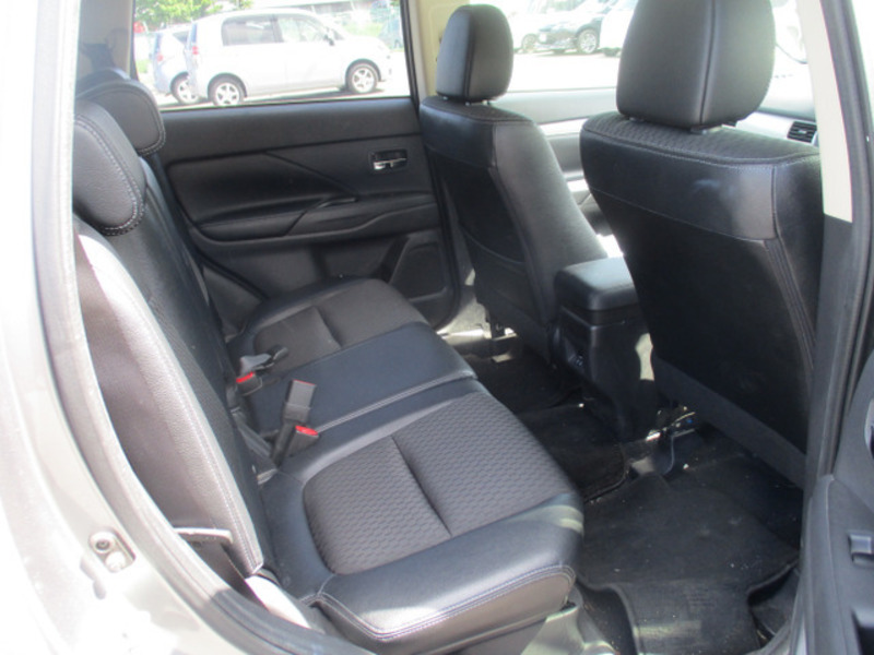 OUTLANDER PHEV