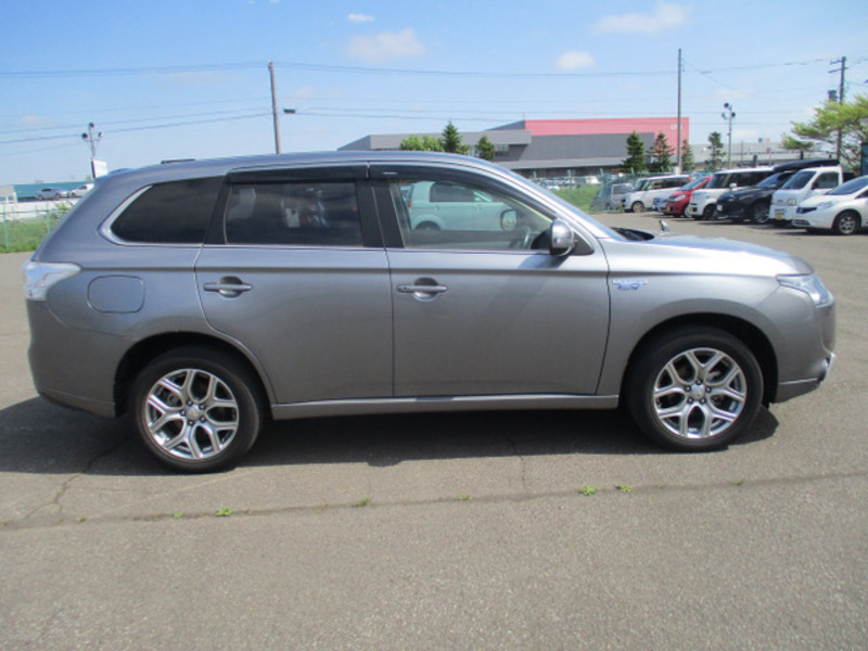 OUTLANDER PHEV
