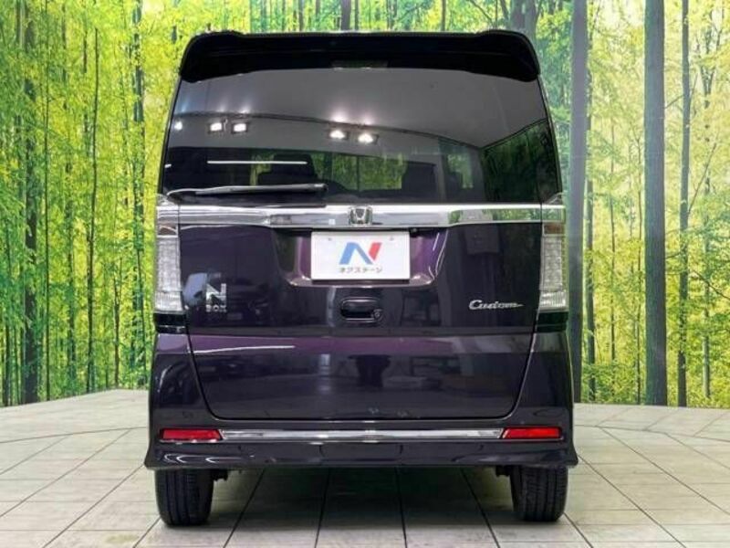 N BOX CUSTOM