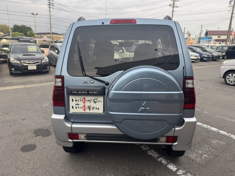 PAJERO MINI