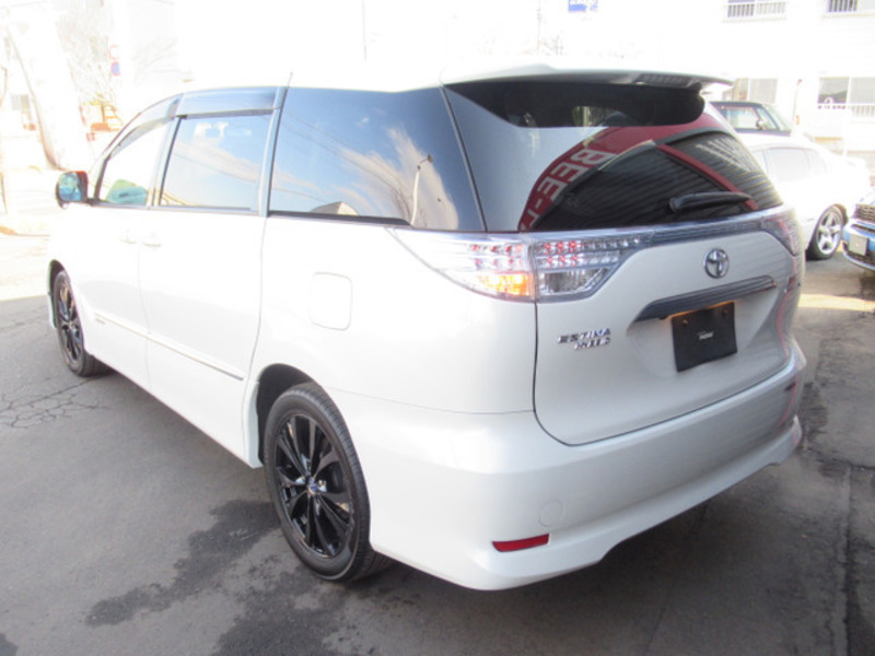 ESTIMA HYBRID