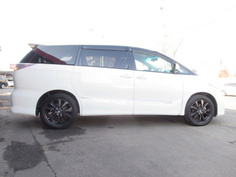 ESTIMA HYBRID