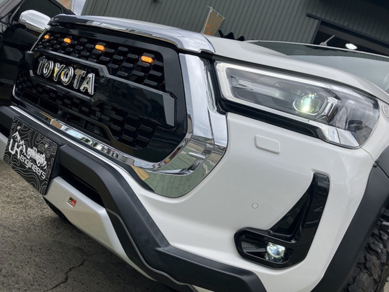 HILUX