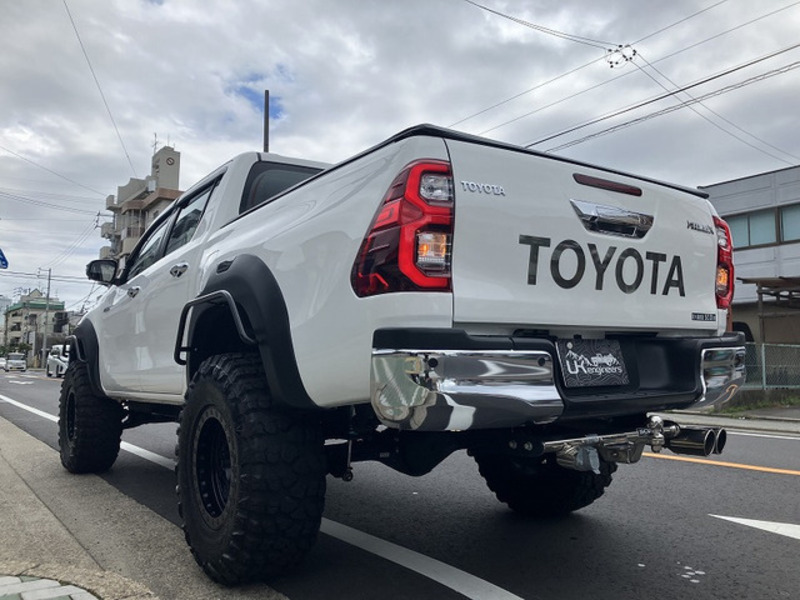 HILUX