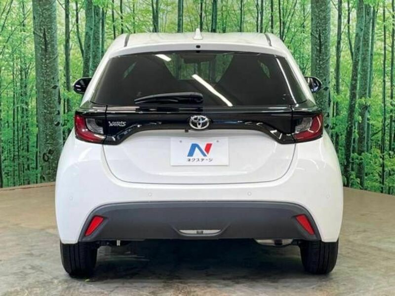 YARIS-10