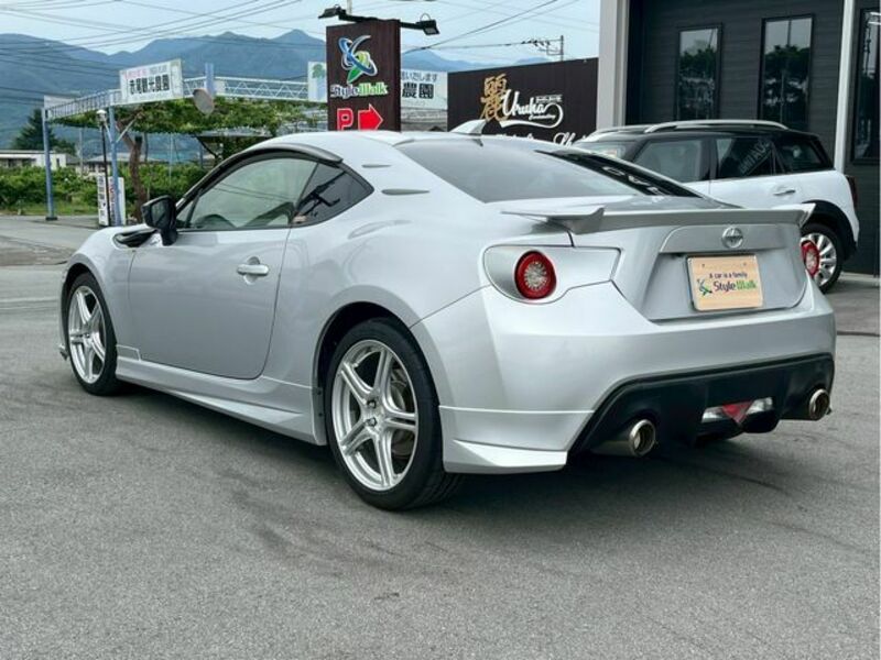 86