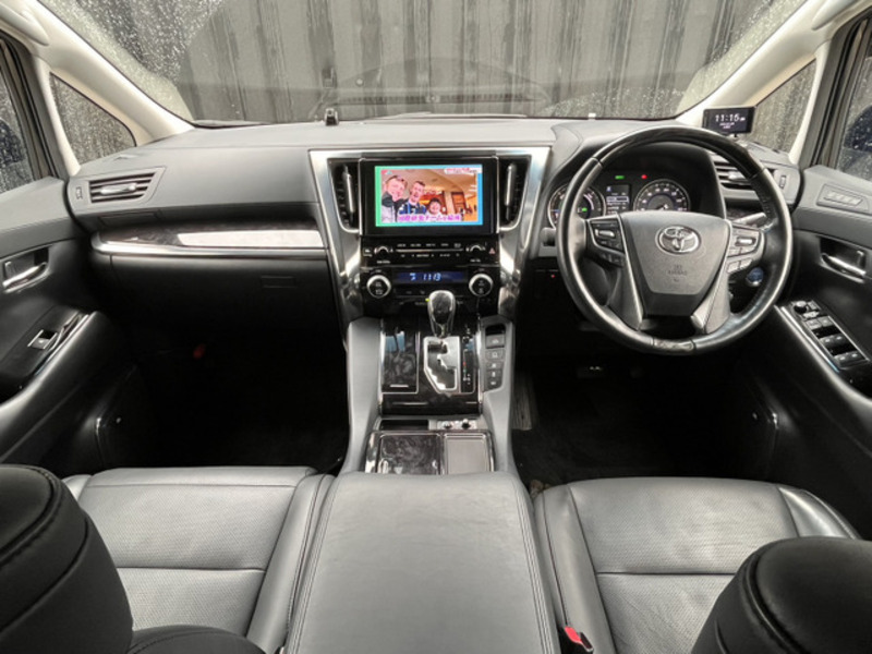 VELLFIRE-12