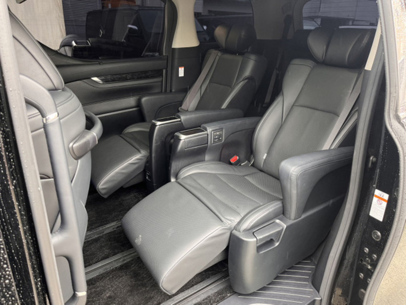 VELLFIRE-18