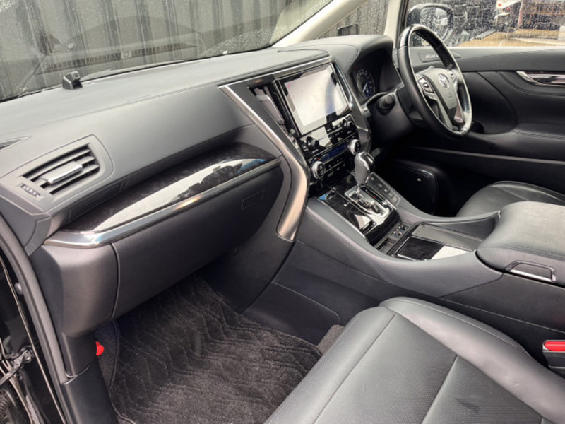 VELLFIRE-16