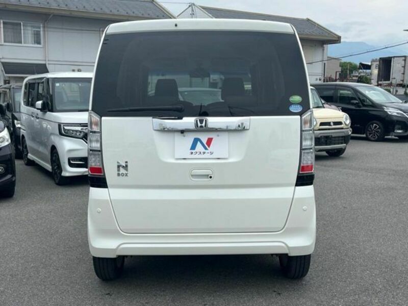 N BOX