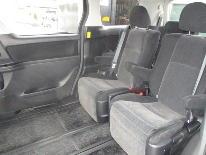 VELLFIRE-9