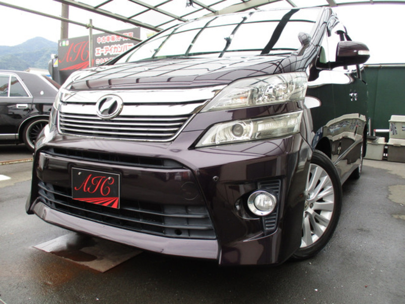 TOYOTA　VELLFIRE