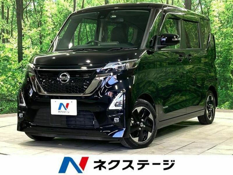 NISSAN　ROOX