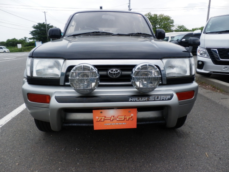 HILUX SURF-1