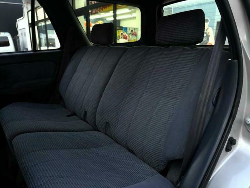 HILUX SURF-19