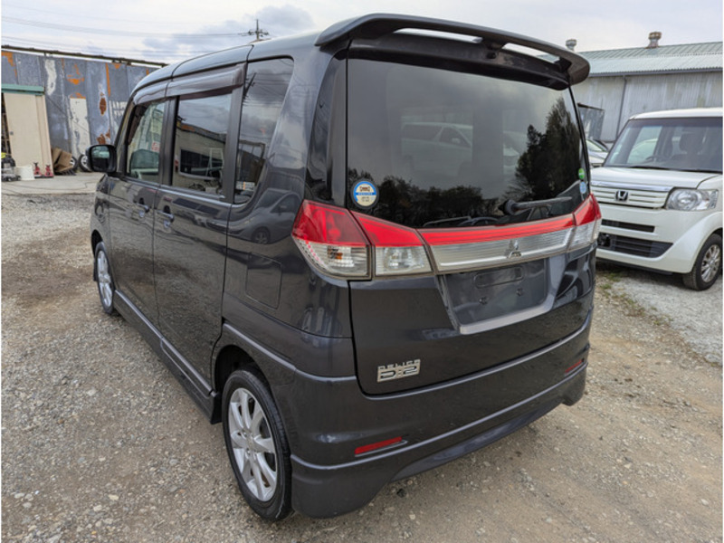 DELICA D2