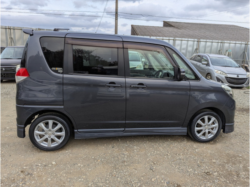 DELICA D2