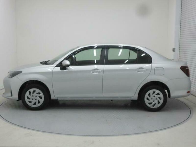 COROLLA AXIO