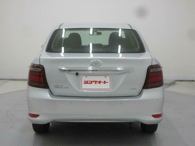 COROLLA AXIO
