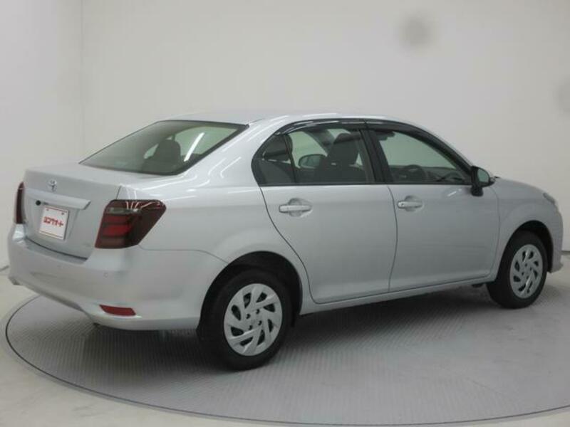 COROLLA AXIO