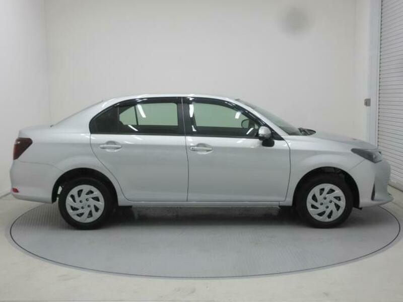 COROLLA AXIO