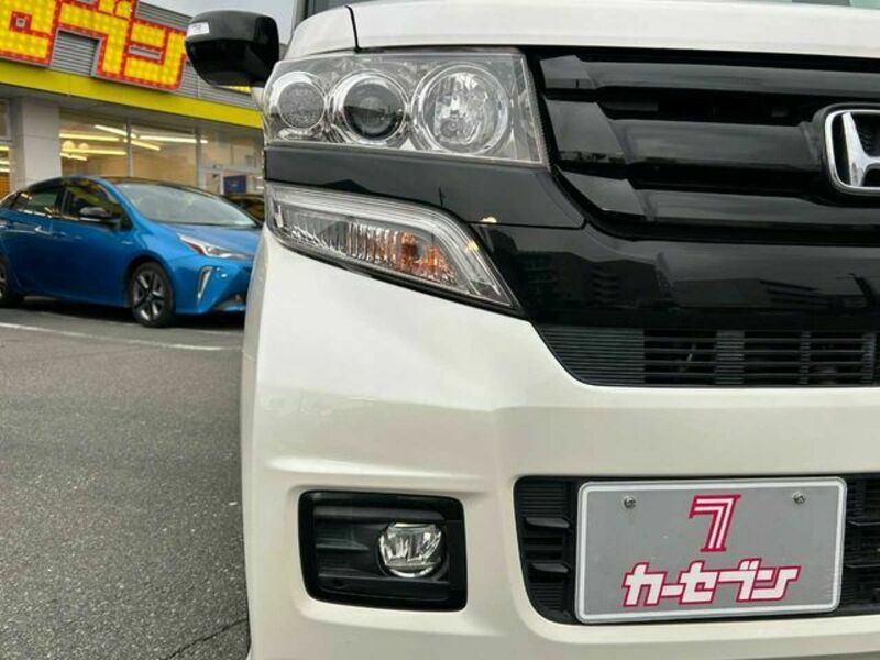 N BOX CUSTOM