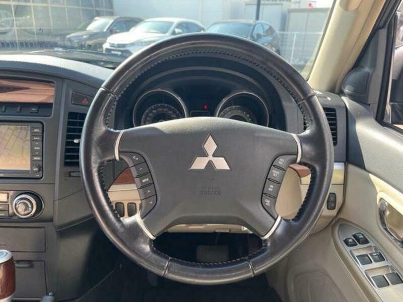 PAJERO-10