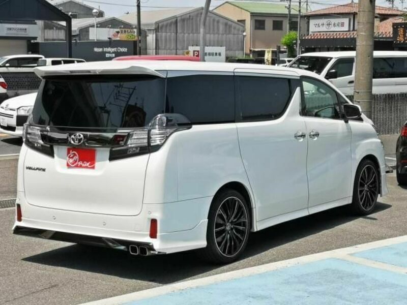 VELLFIRE-10