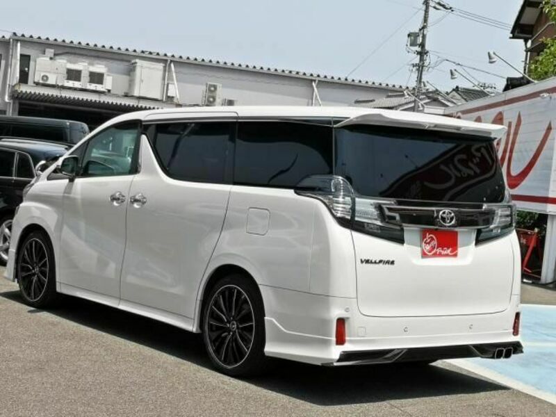 VELLFIRE-11