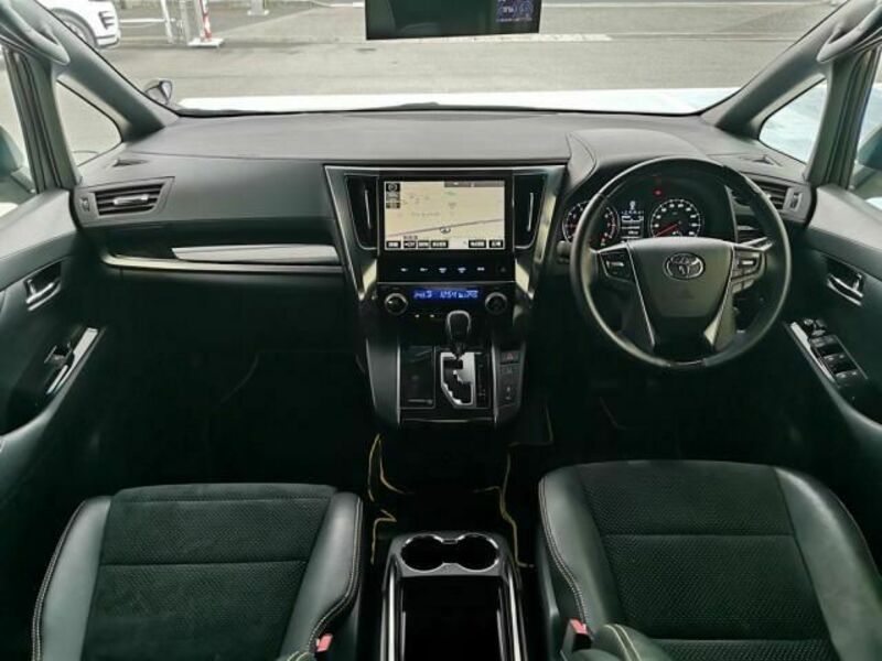 VELLFIRE-12