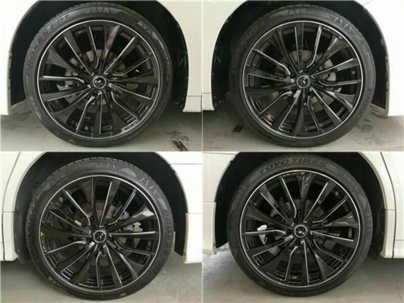 VELLFIRE-20