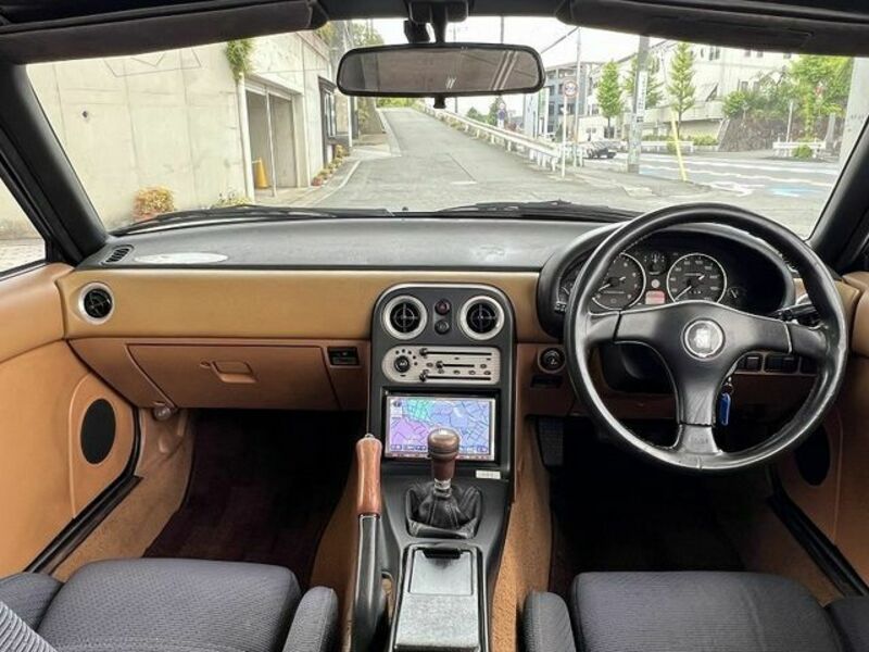 EUNOS ROADSTER