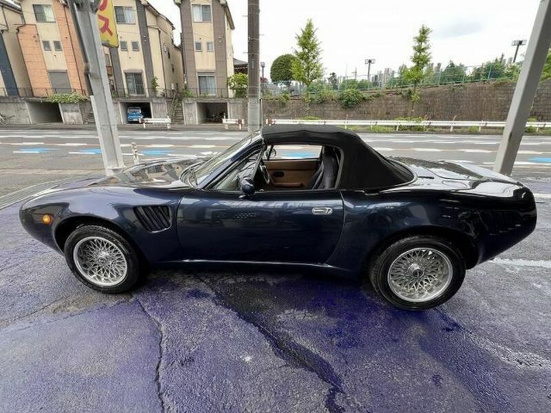 EUNOS ROADSTER