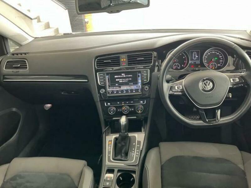 GOLF VARIANT