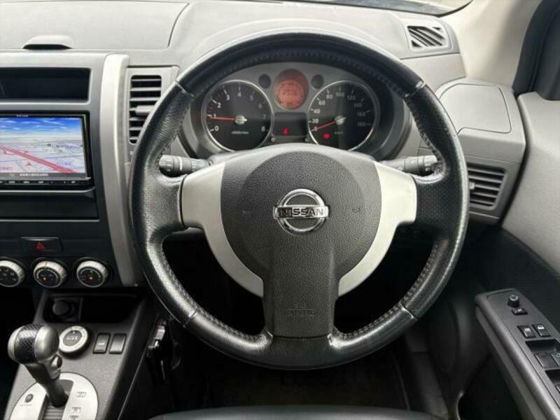 X-TRAIL-17