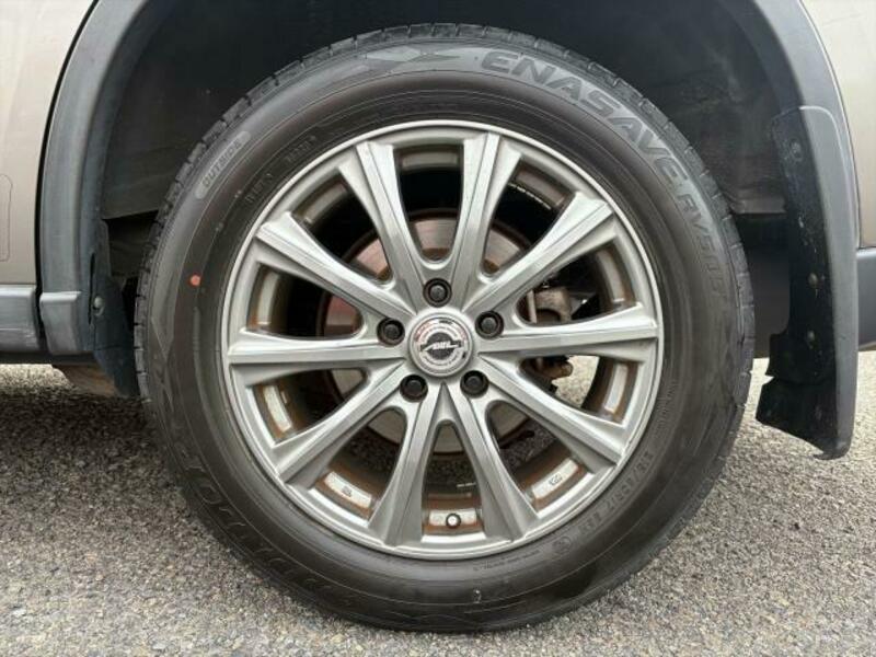 X-TRAIL-19
