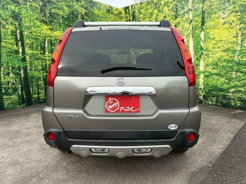 X-TRAIL-1