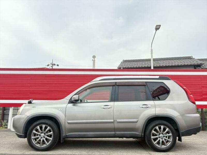 X-TRAIL-10